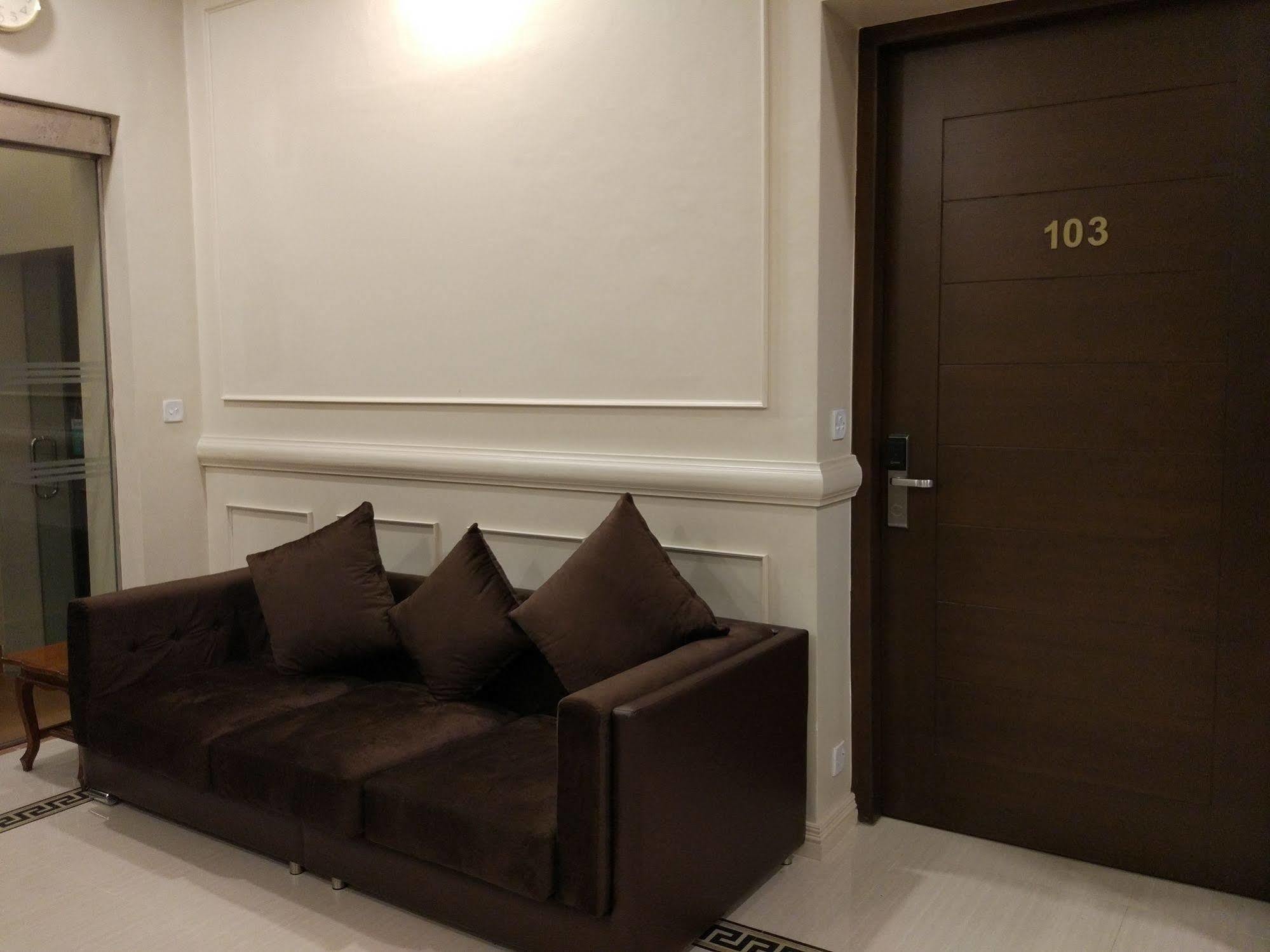 Ruby Garden Hotel Янгон Экстерьер фото